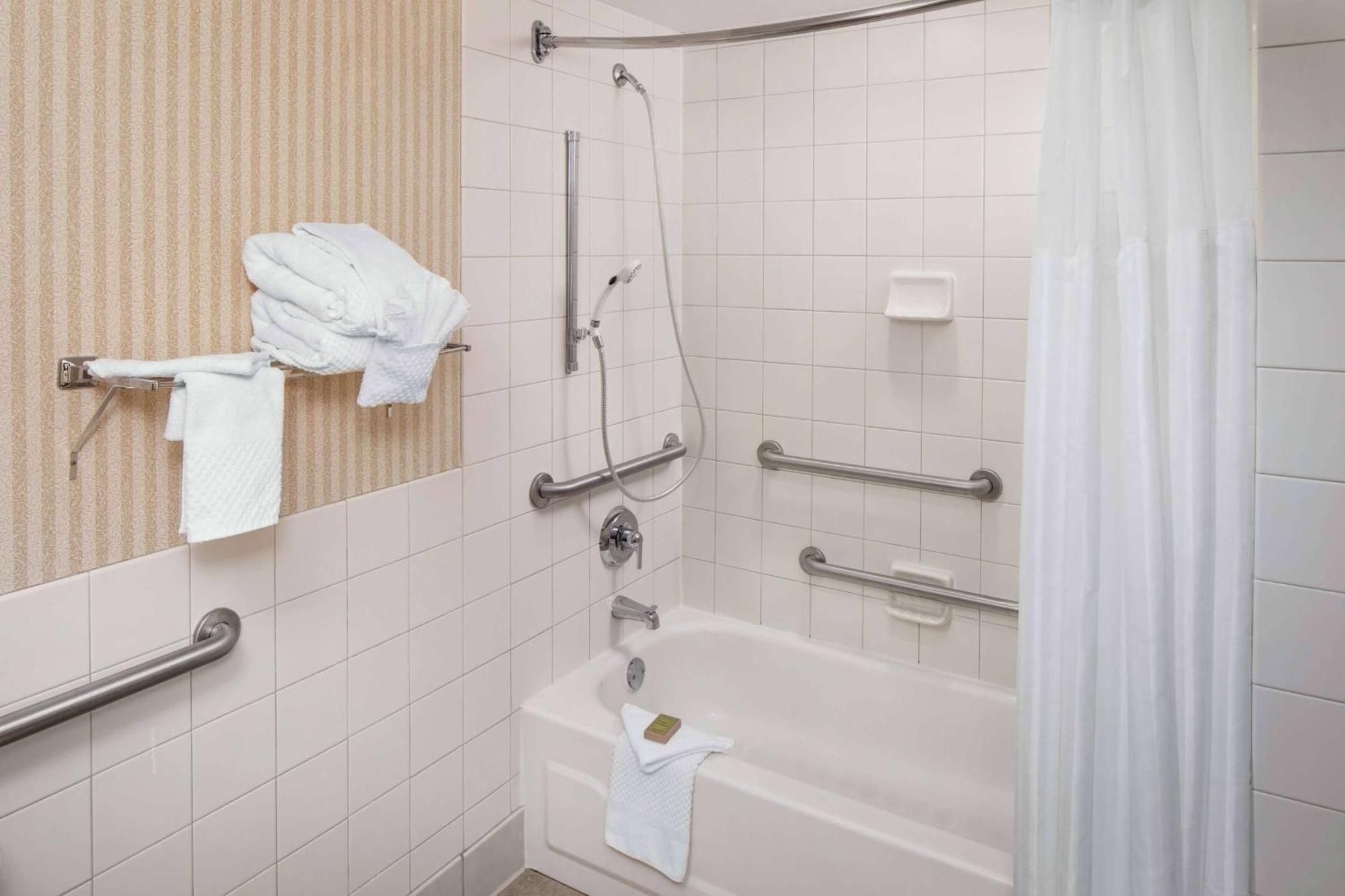מלון Wyndham אינדפנדנס מראה חיצוני תמונה